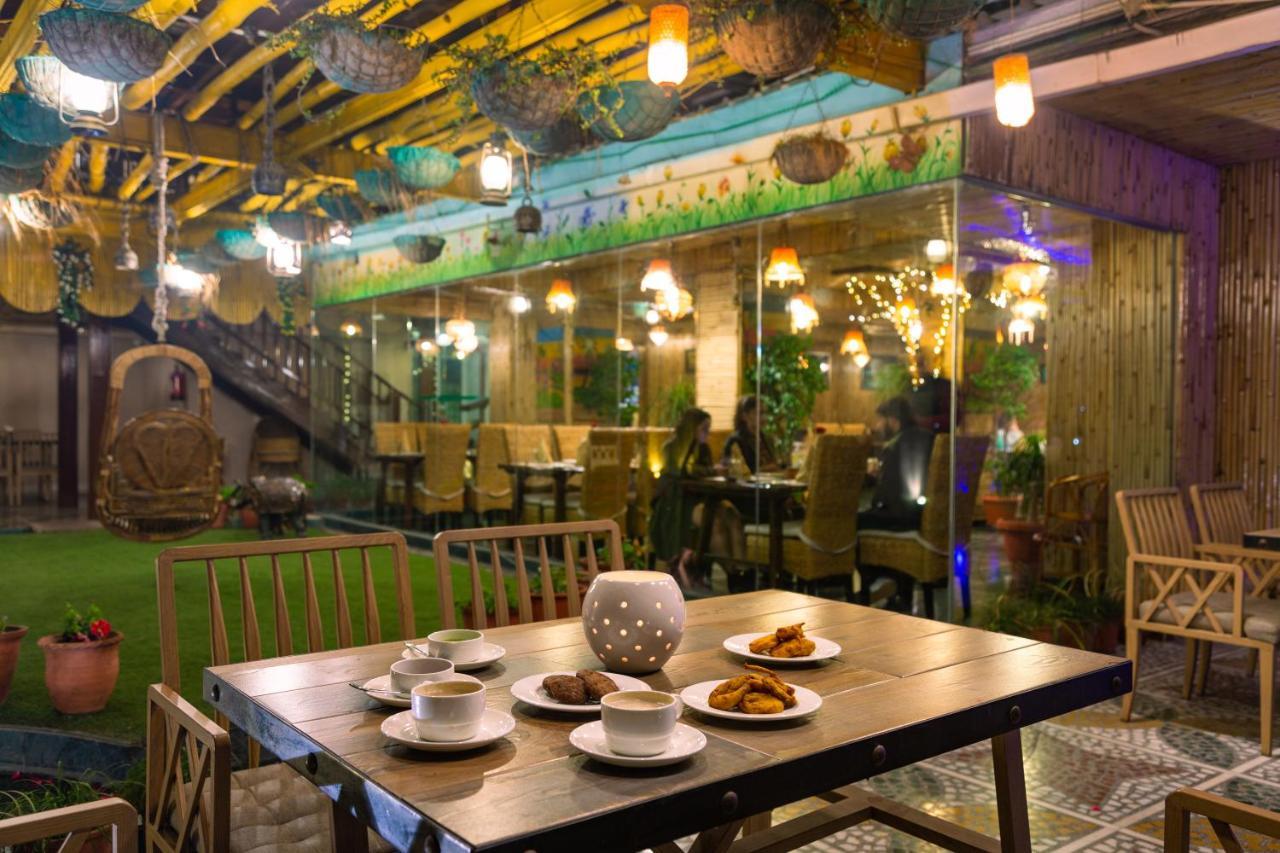 Ellbee Ganga View Hotel ริชิเคช ภายนอก รูปภาพ