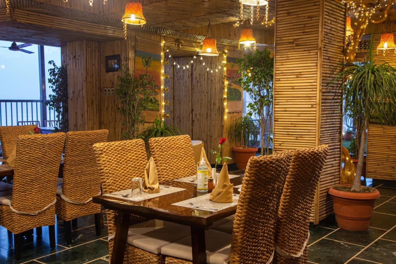 Ellbee Ganga View Hotel ริชิเคช ภายนอก รูปภาพ