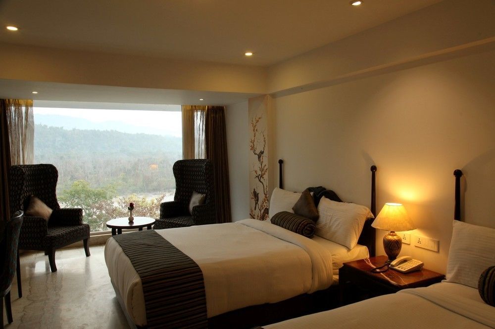 Ellbee Ganga View Hotel ริชิเคช ภายนอก รูปภาพ