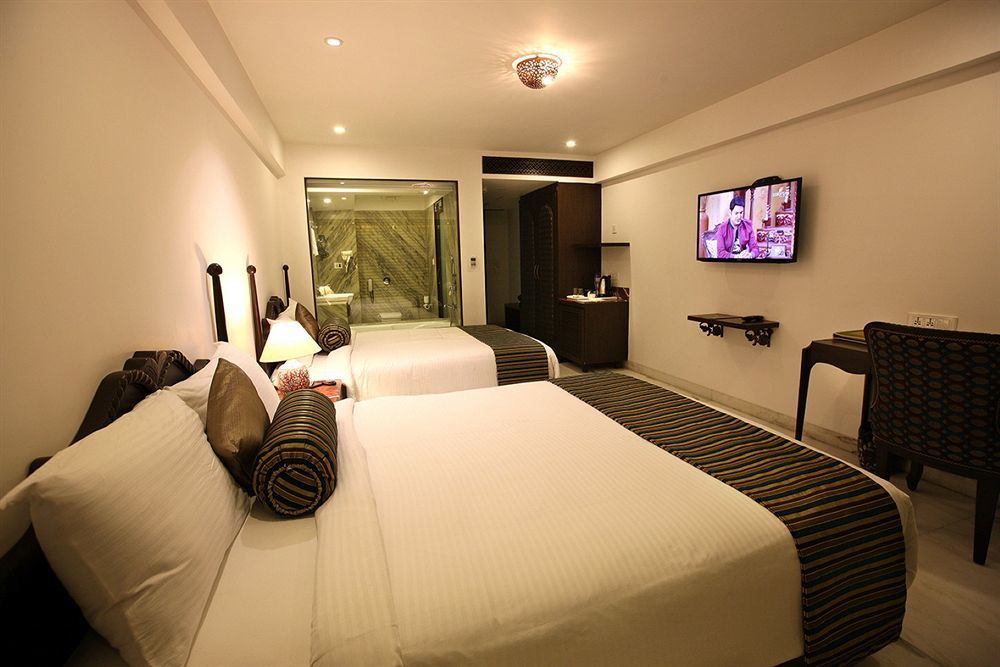Ellbee Ganga View Hotel ริชิเคช ภายนอก รูปภาพ